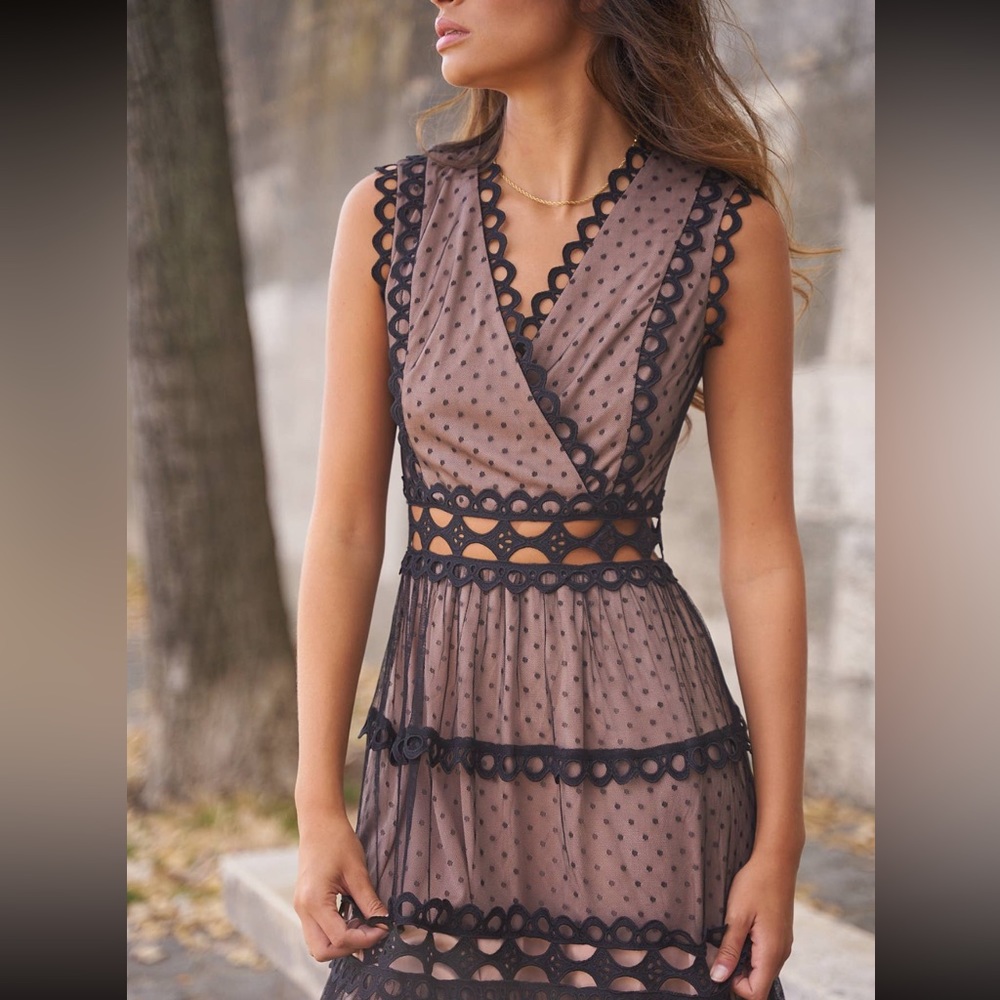 New-Ellie Lace Long Dress